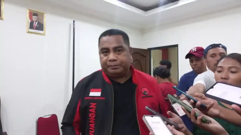benhur-watubun-pdip-ganti-murad