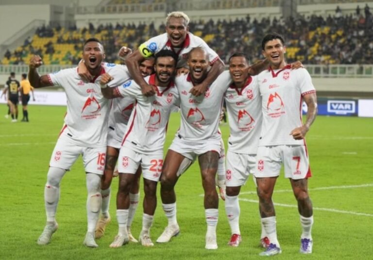 striker-malut-united-david-da-silva-tengah-saat-berlaga-pada-zjyd-scaled